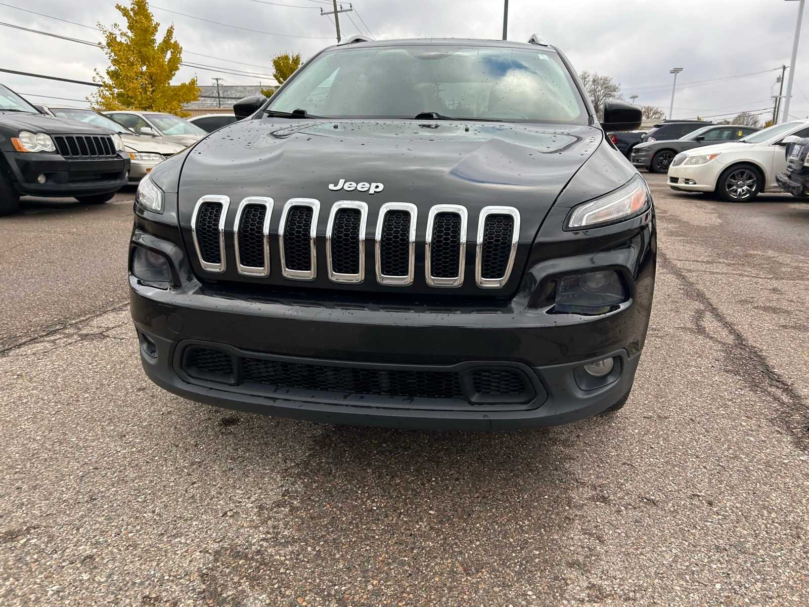 Used 2014 Jeep Cherokee Latitude with VIN 1C4PJLCB0EW126468 for sale in Farmington Hills, MI