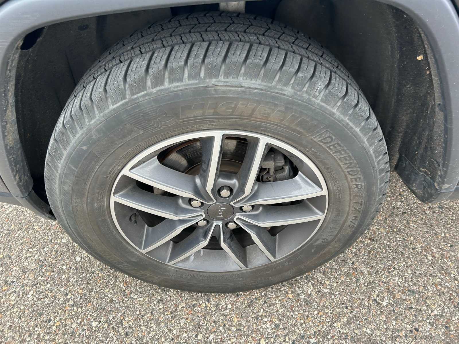 Thumbnail: 2019 Jeep Grand Cherokee - 27