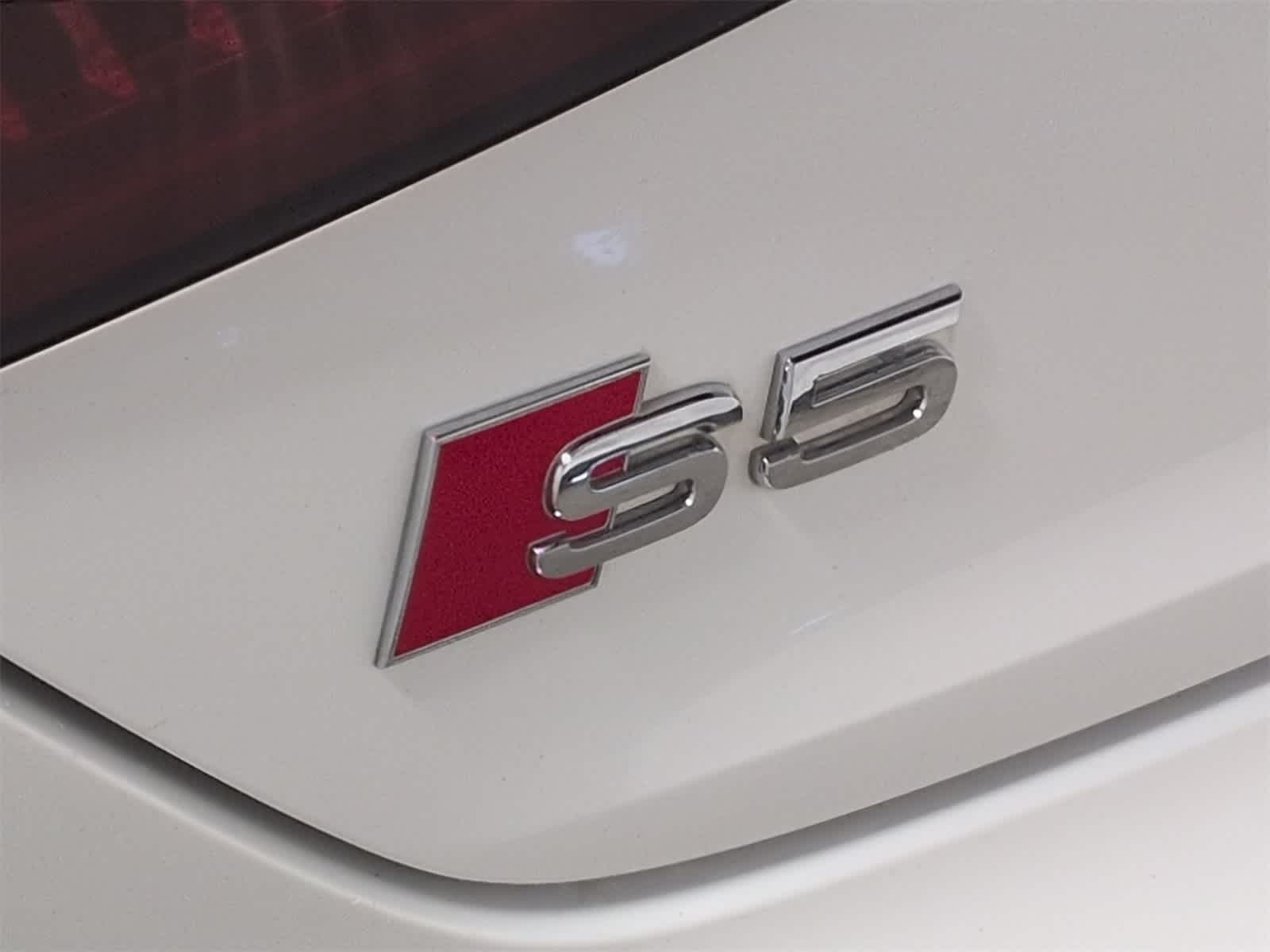 Thumbnail: 2019 Audi S5 - 13