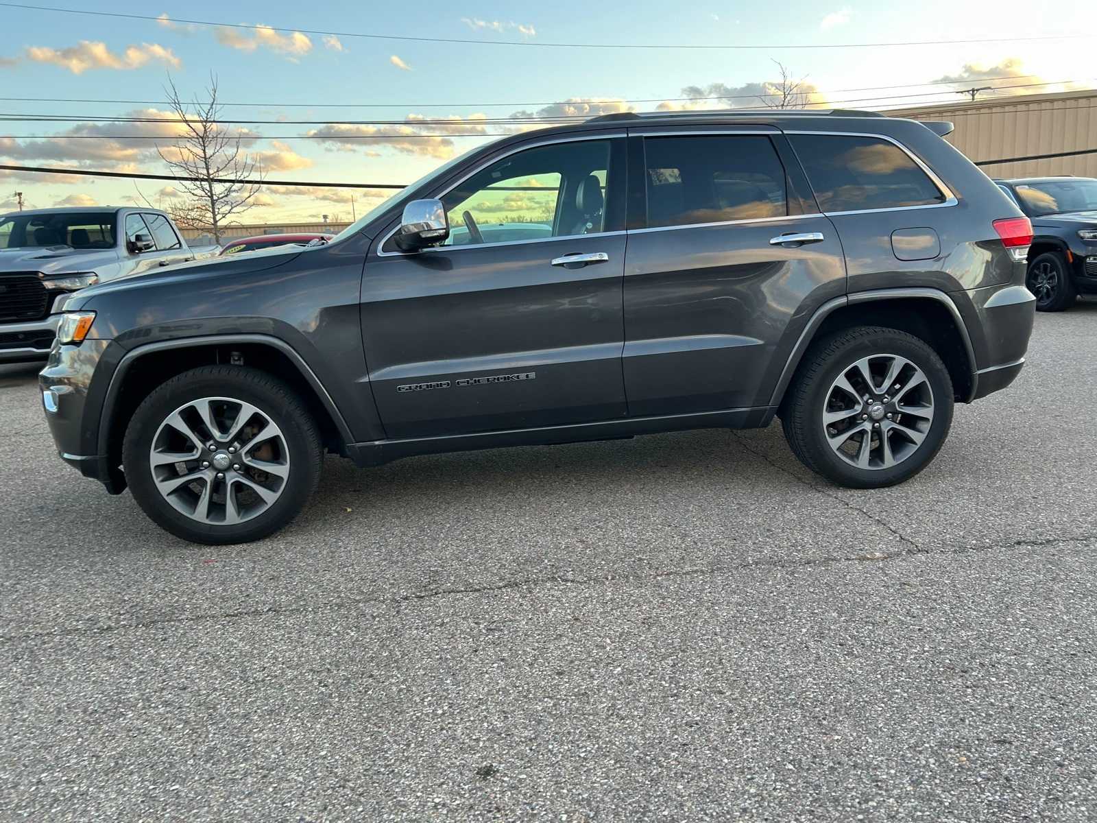 Thumbnail: 2018 Jeep Grand Cherokee - 20