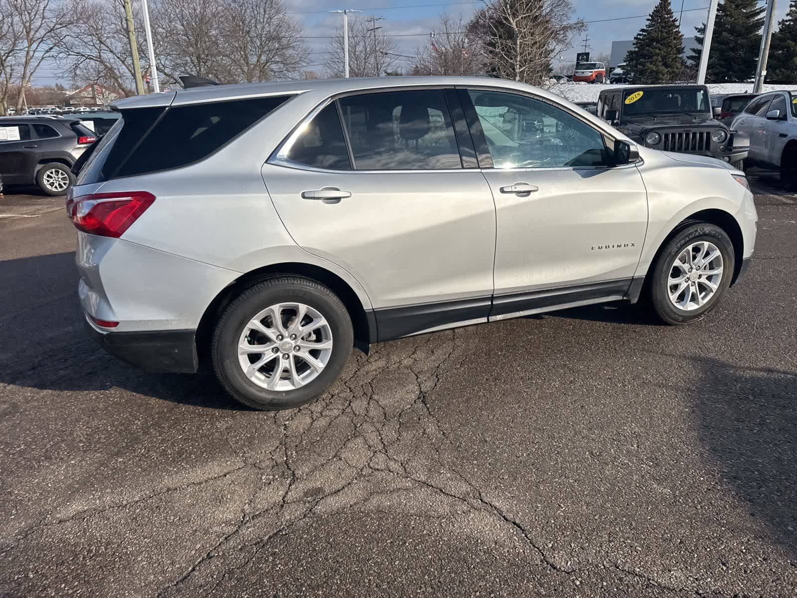 Thumbnail: 2020 Chevrolet Equinox - 9