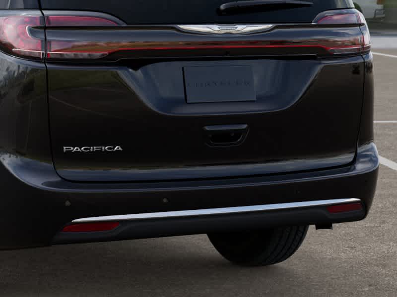 Thumbnail: 2026 Chrysler Pacifica - 13