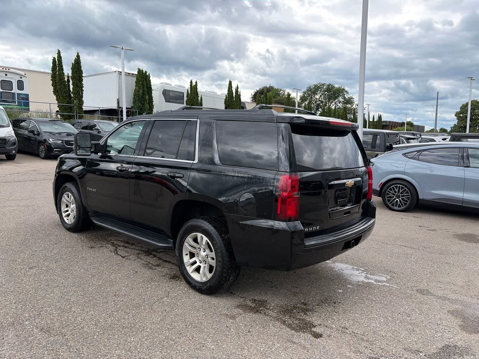 Thumbnail: 2018 Chevrolet Tahoe - 20