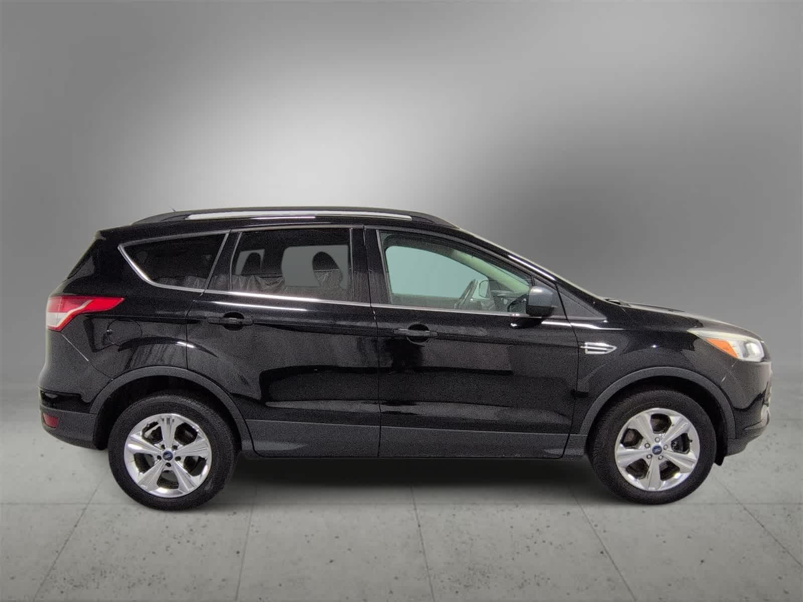 Thumbnail: 2016 Ford Escape - 9