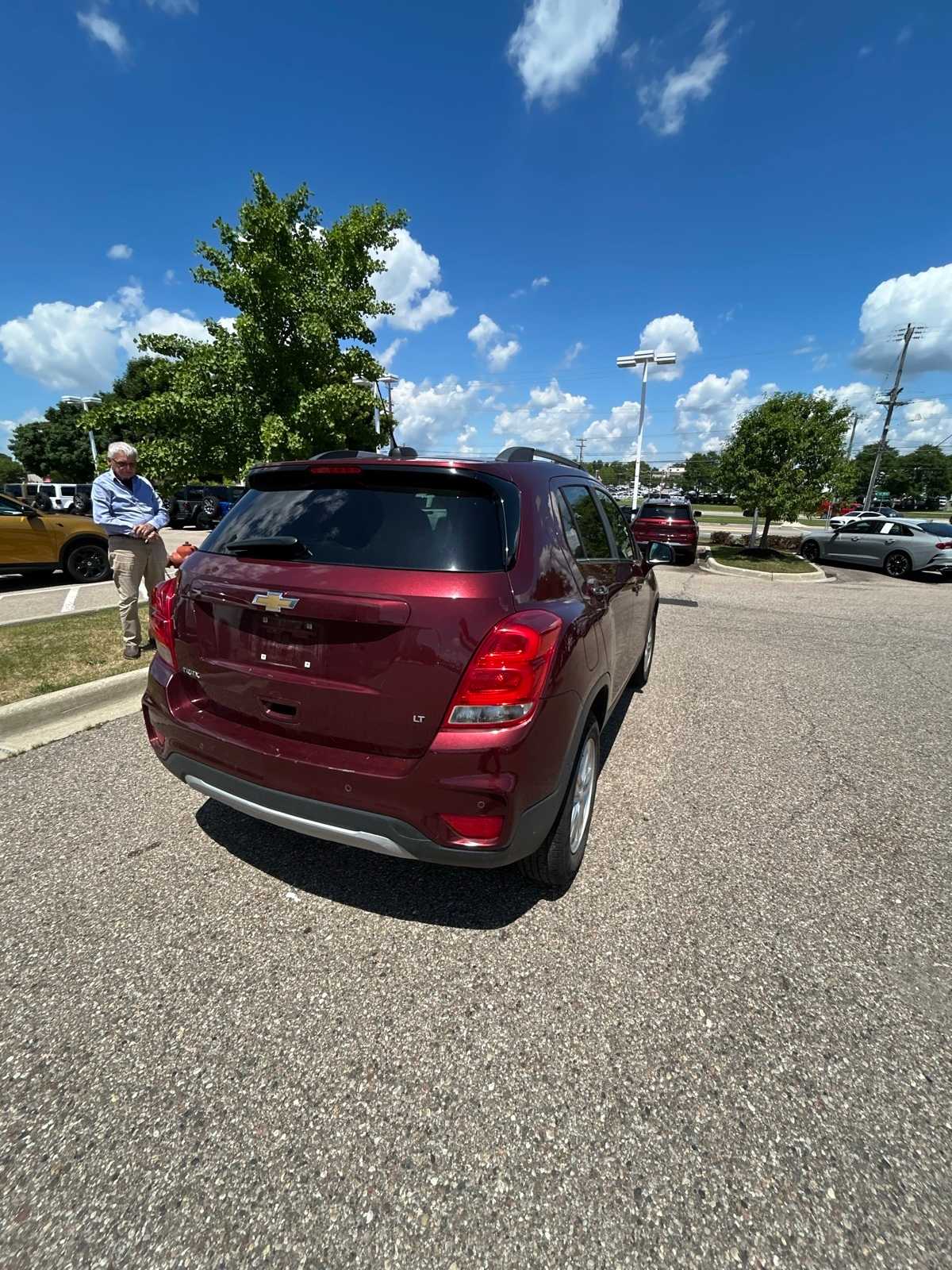 Thumbnail: 2017 Chevrolet Trax - 15