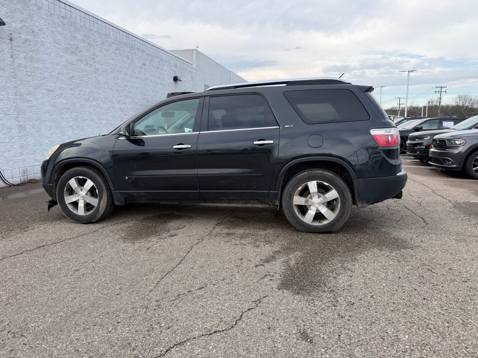 Thumbnail: 2009 GMC Acadia - 27