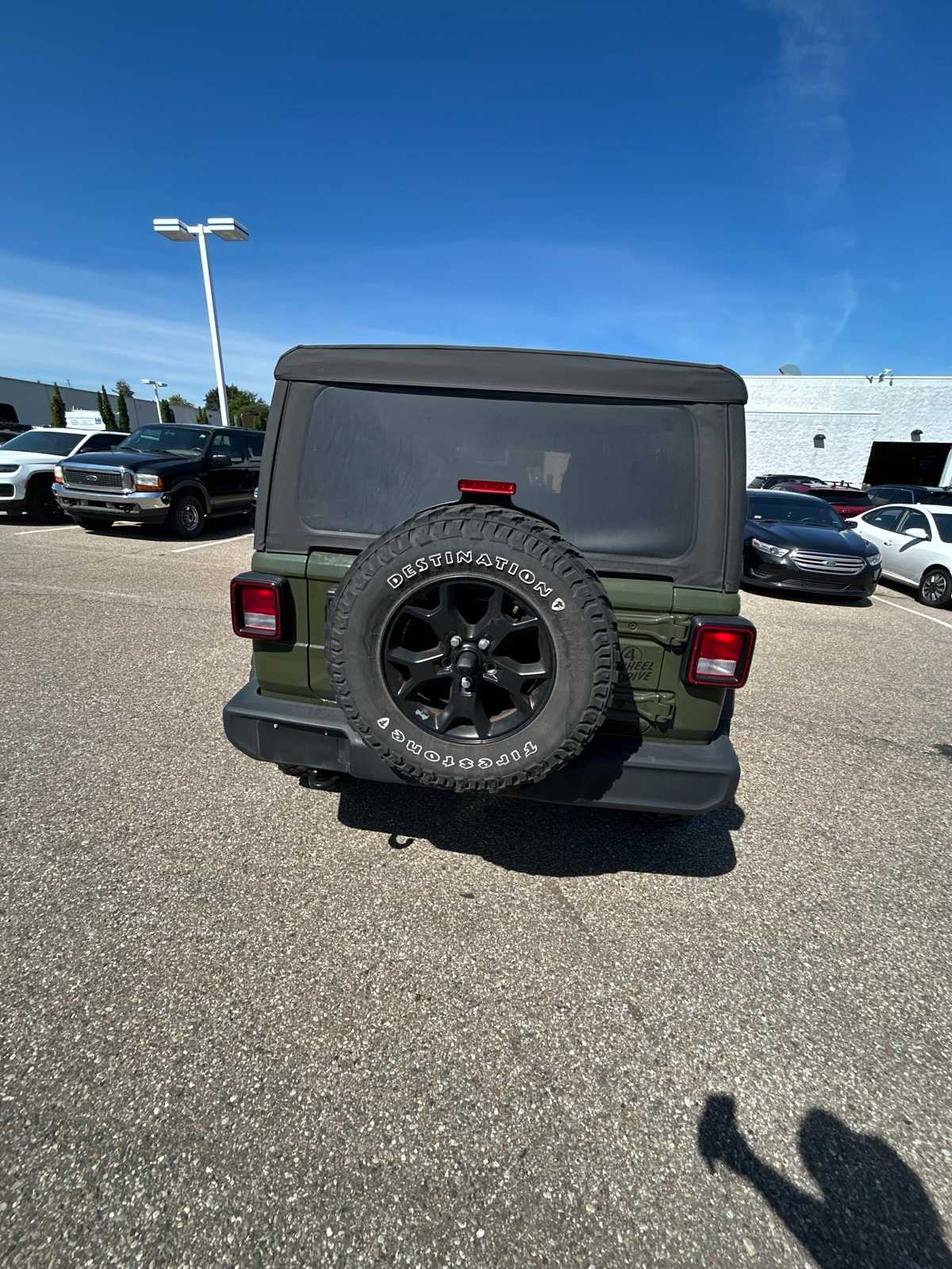 Thumbnail: 2021 Jeep Wrangler - 21