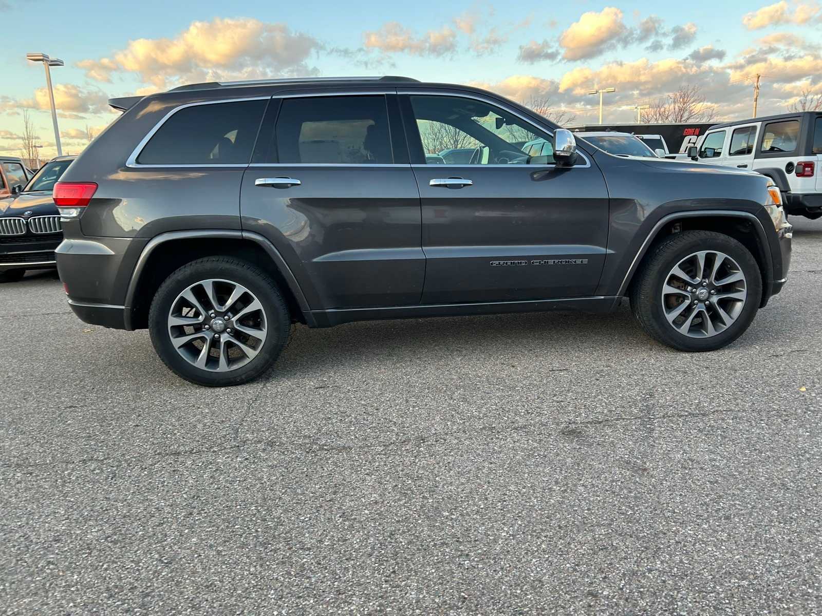 Thumbnail: 2018 Jeep Grand Cherokee - 8