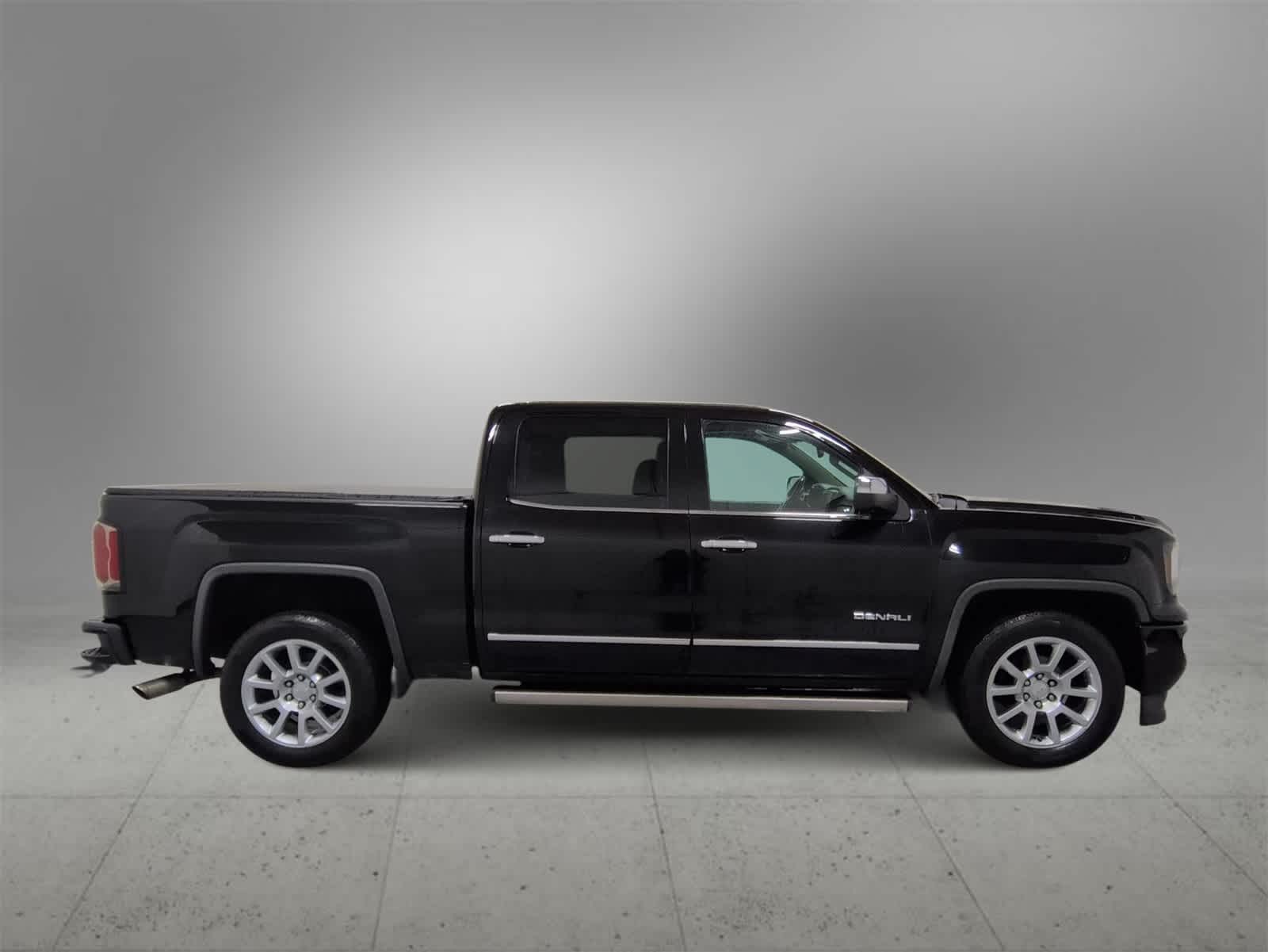 Thumbnail: 2016 GMC Sierra 1500 - 9