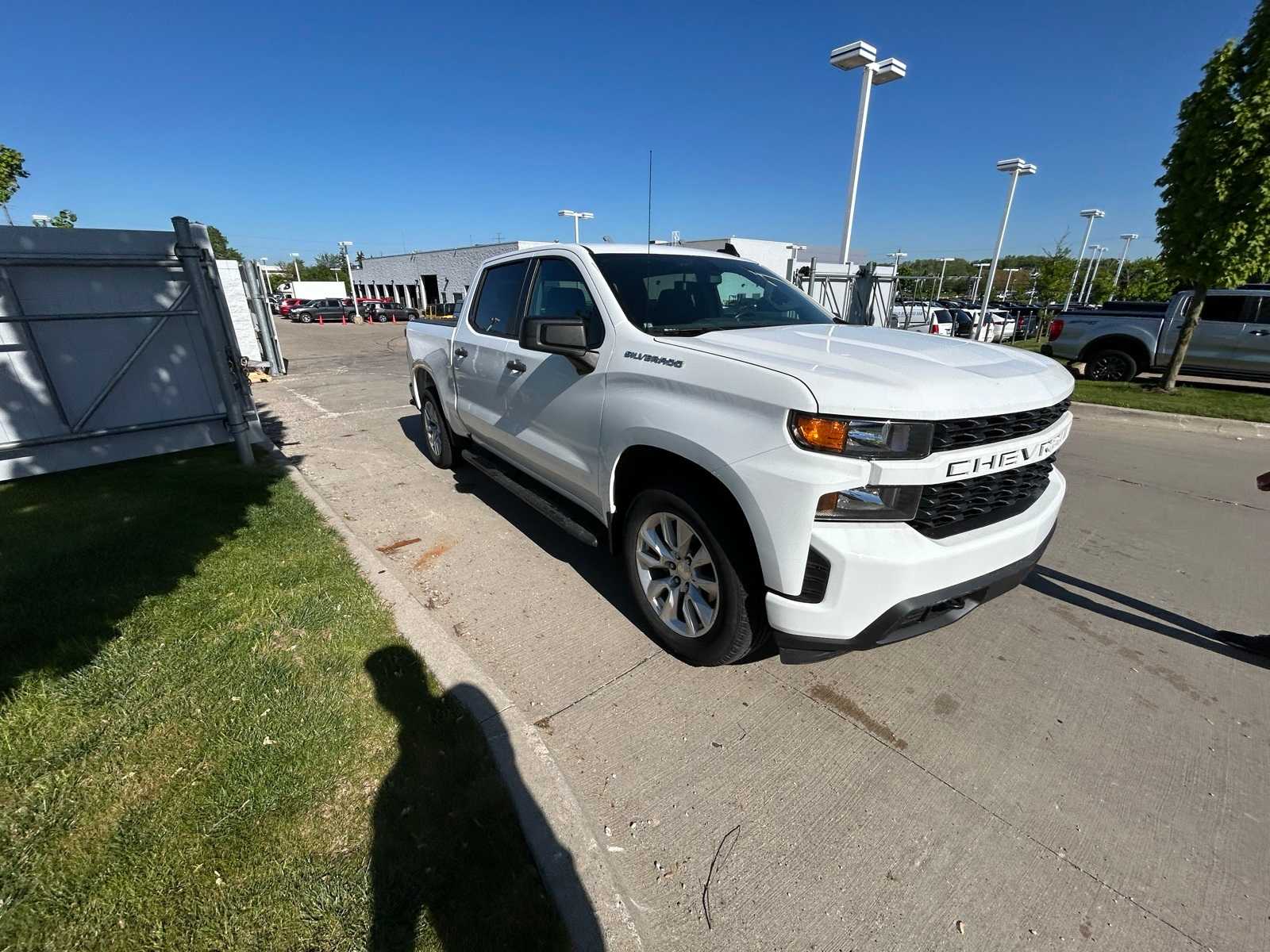 Thumbnail: 2020 Chevrolet Silverado 1500 - 9