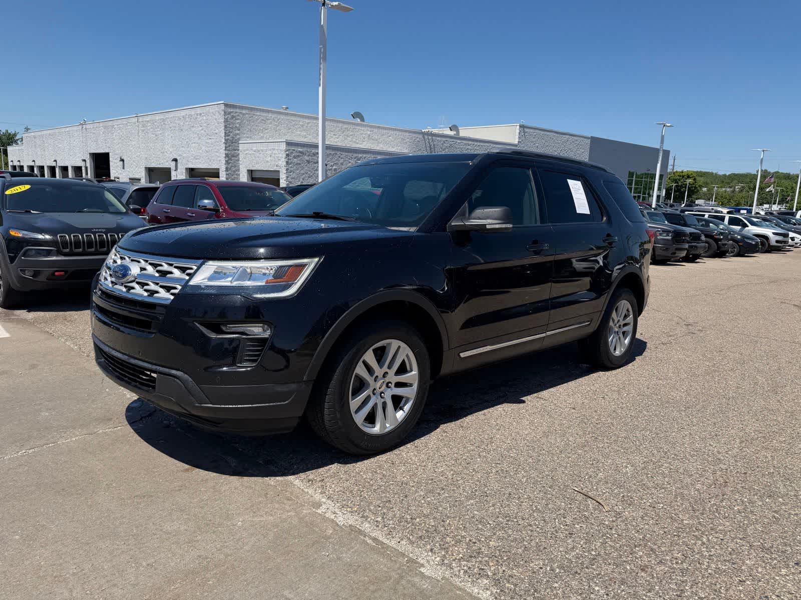 2019 Ford Explorer XLT 4WD's photo