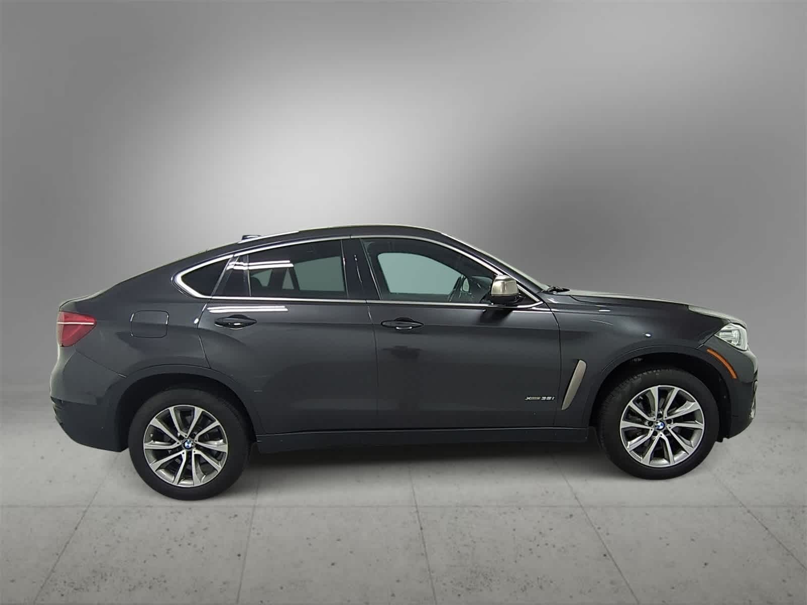 Thumbnail: 2017 BMW X6 - 9