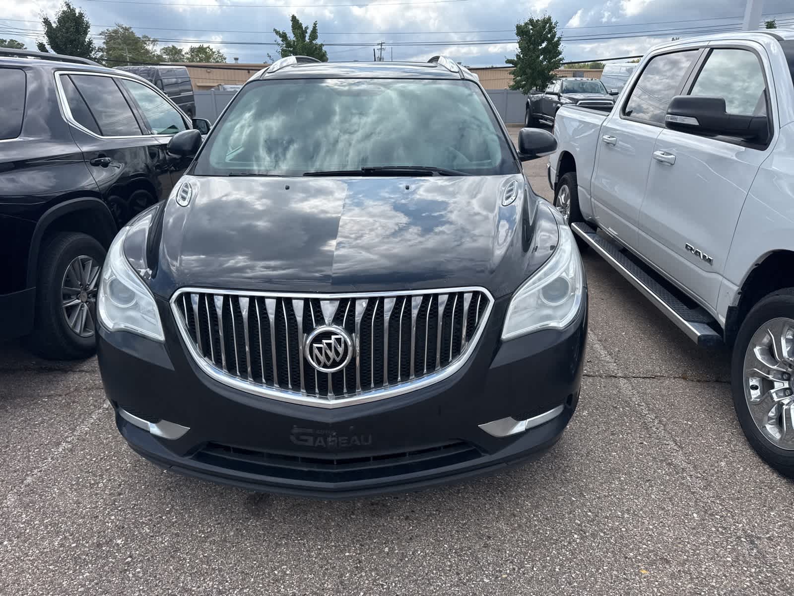 2017 Buick Enclave Leather photo 4