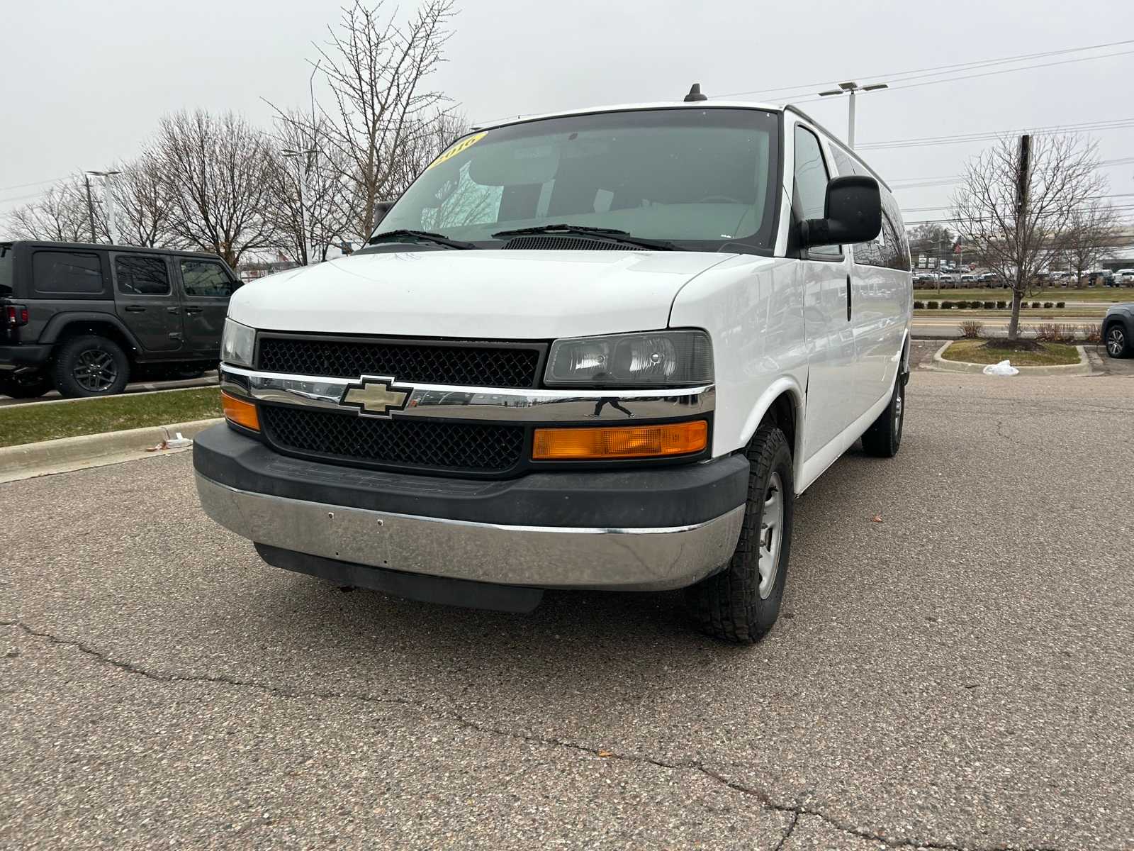 Thumbnail: 2016 Chevrolet Express - 3