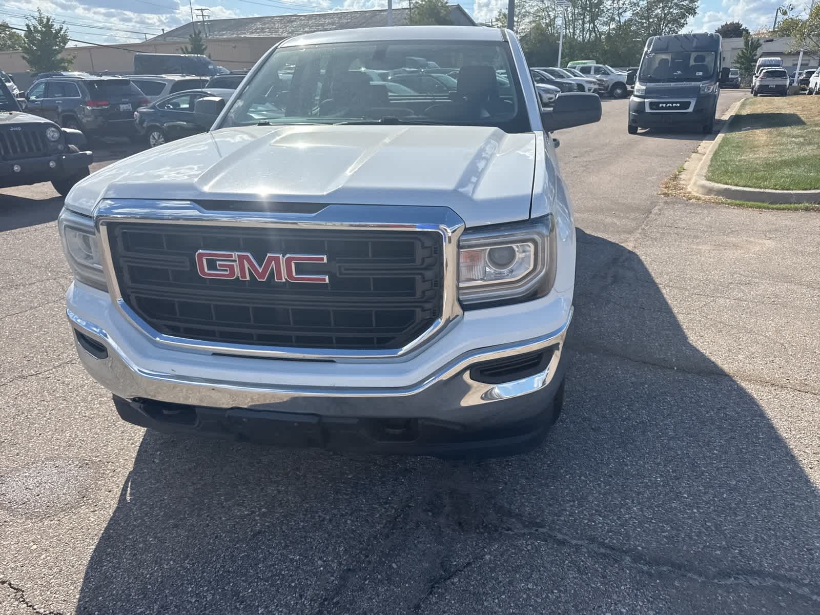 Thumbnail: 2018 GMC Sierra 1500 - 4