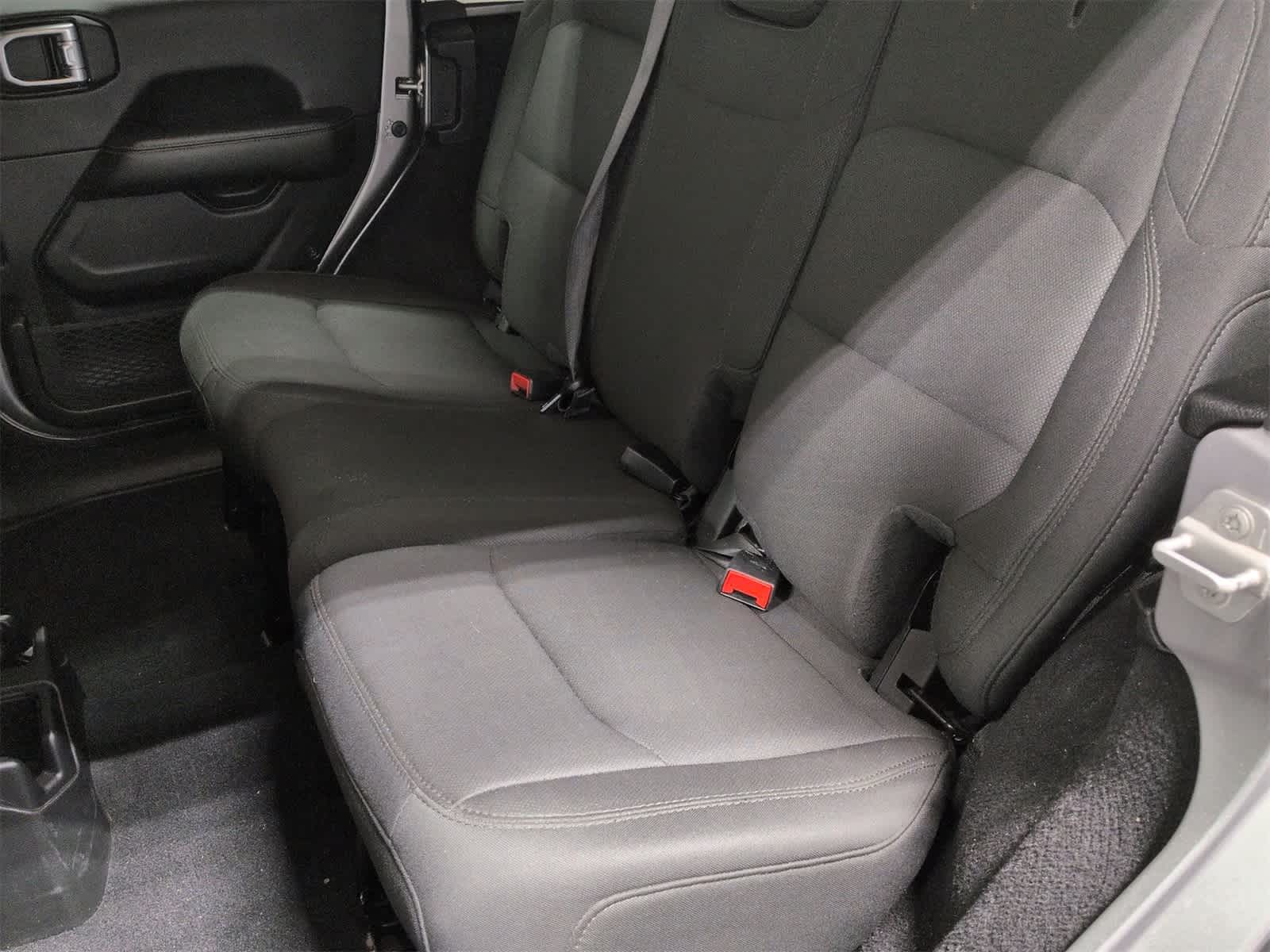 Thumbnail: 2019 Jeep Wrangler - 20