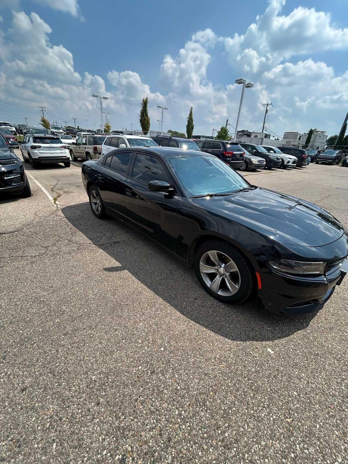 Thumbnail: 2015 Dodge Charger - 11