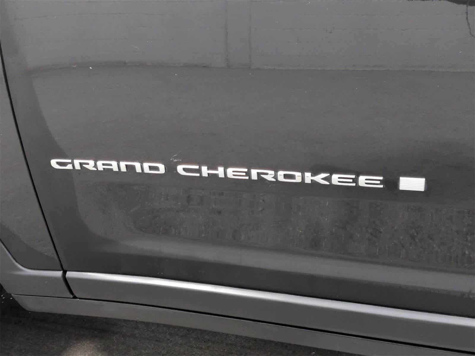 Thumbnail: 2024 Jeep Grand Cherokee L - 12