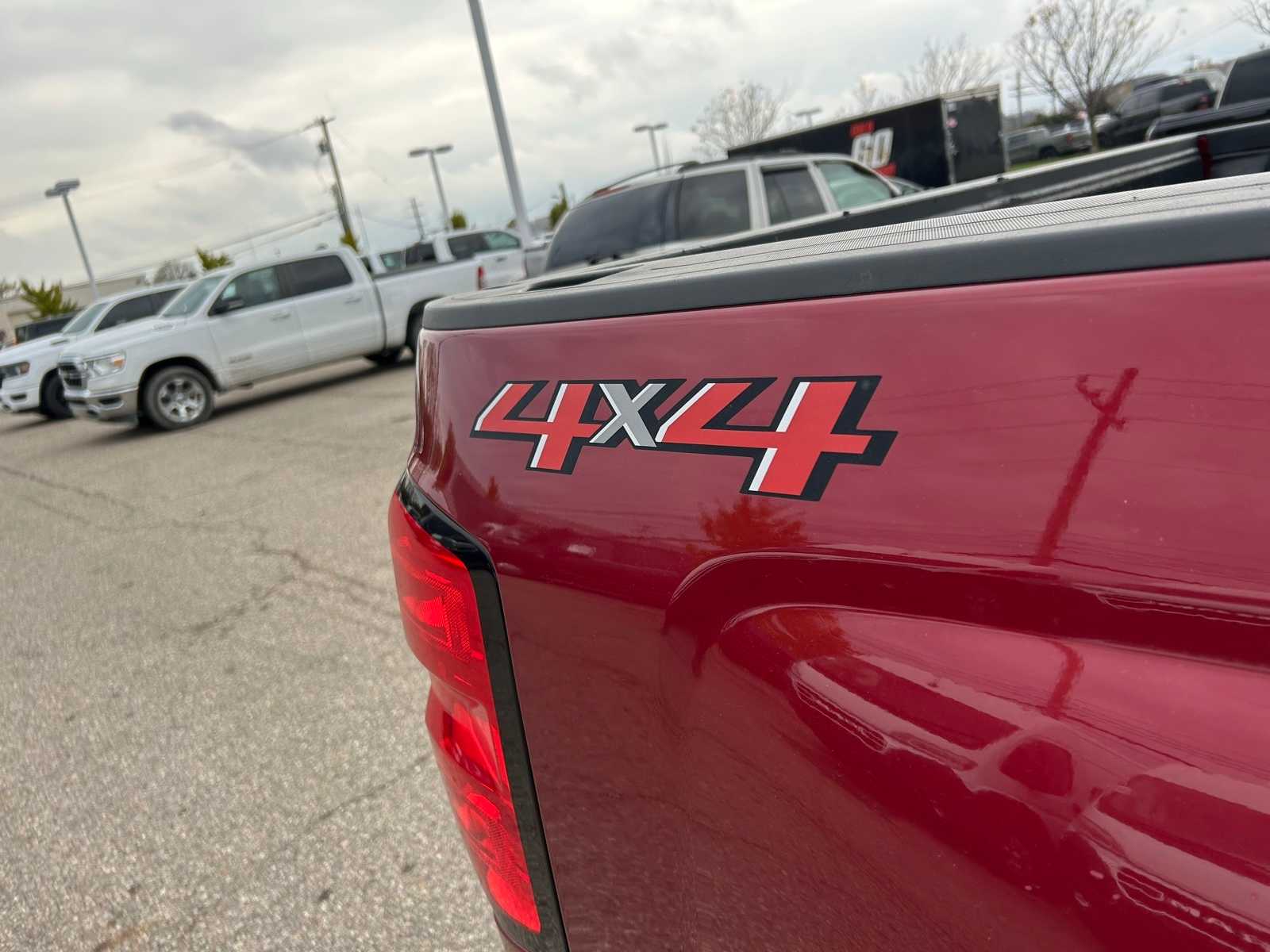 Thumbnail: 2018 Chevrolet Silverado 1500 - 31