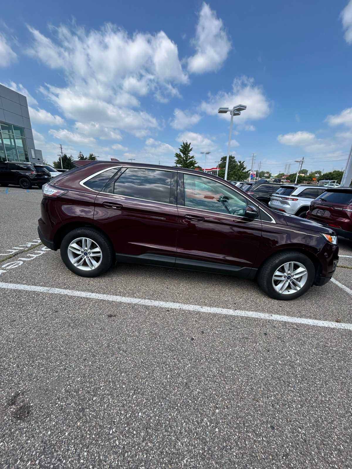 Thumbnail: 2017 Ford Edge - 12
