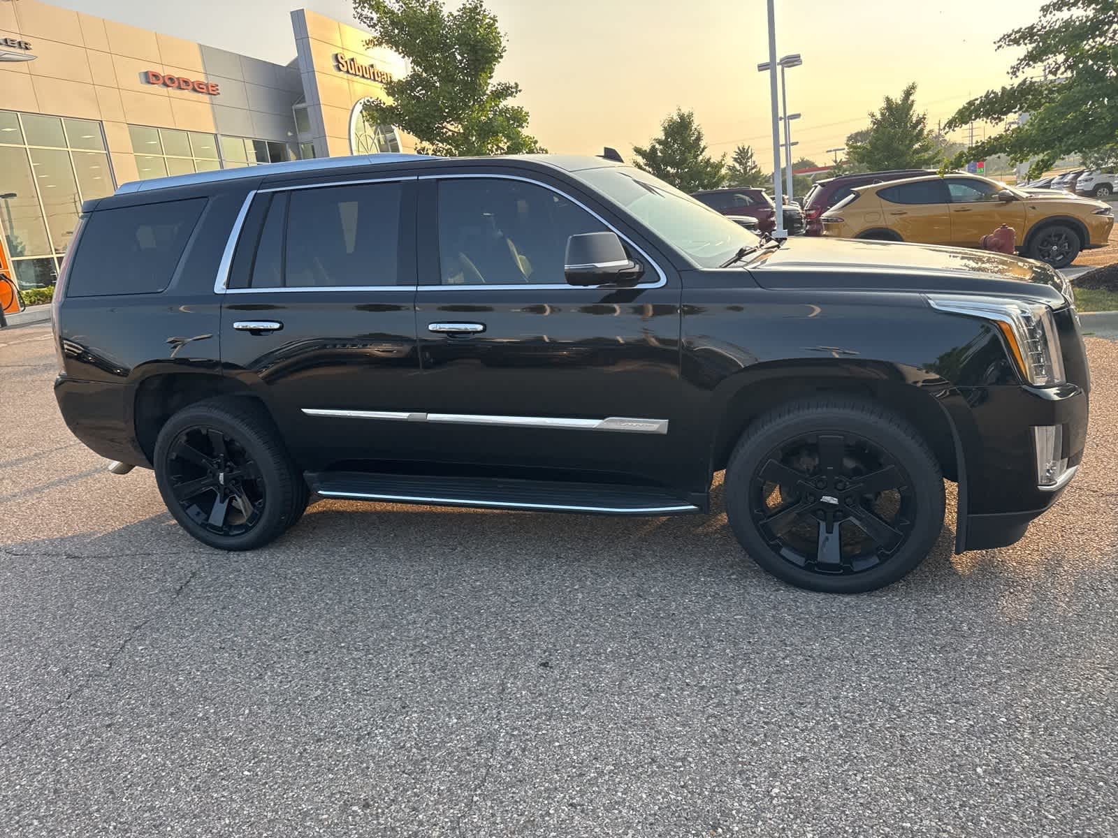 Thumbnail: 2018 Cadillac Escalade - 11