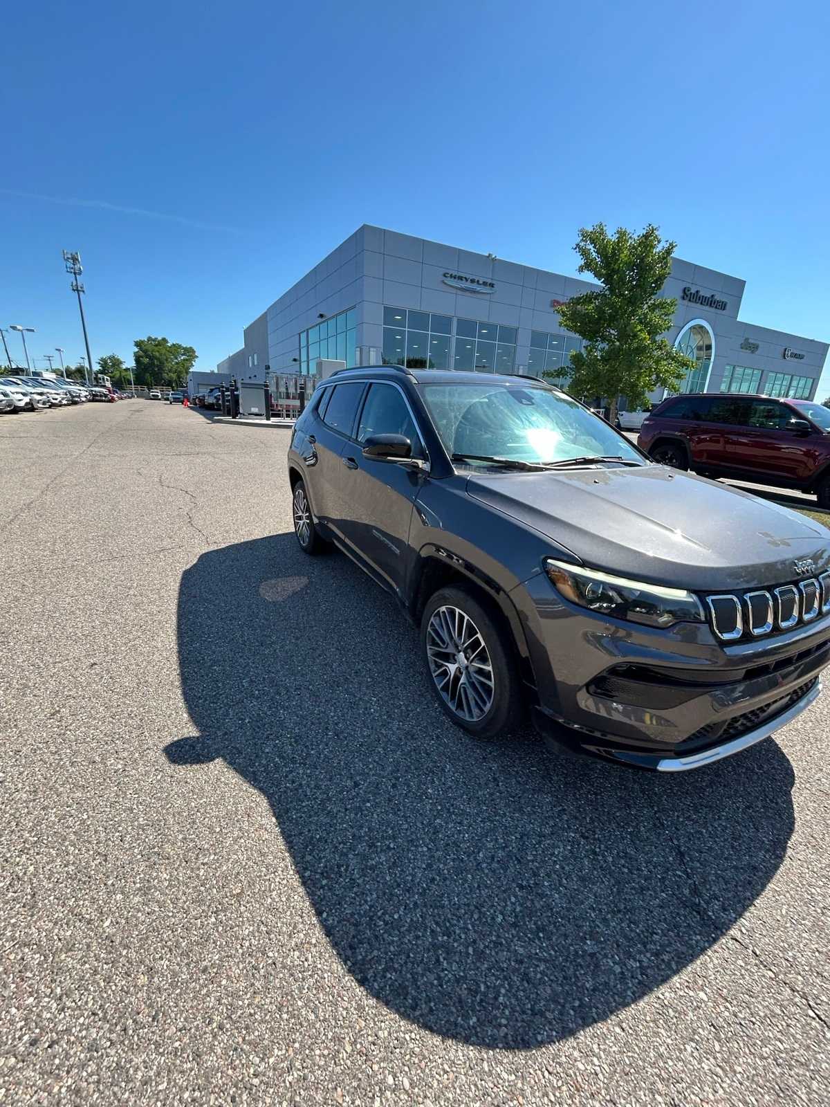 Thumbnail: 2022 Jeep Compass - 10