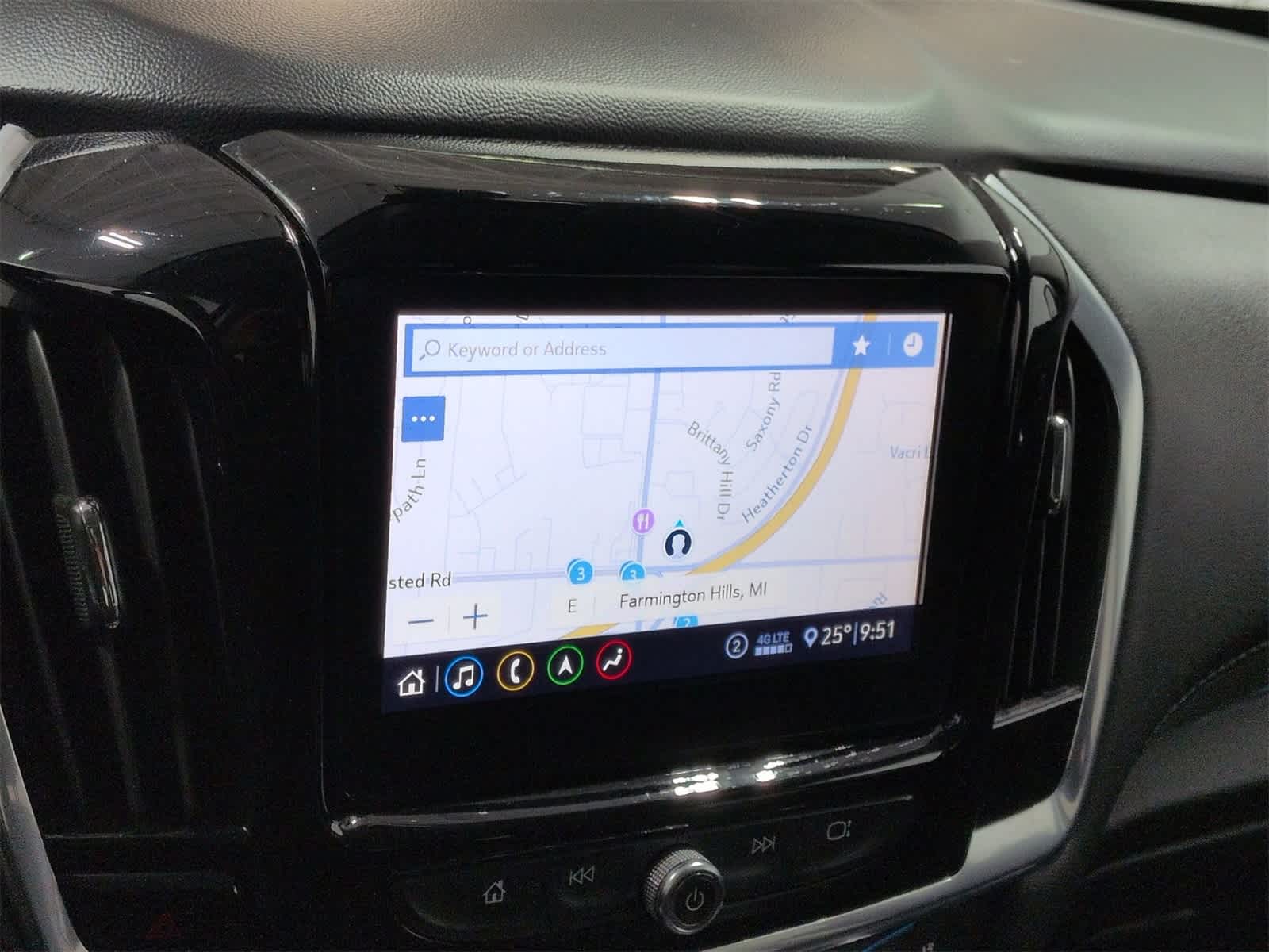 Thumbnail: 2020 Chevrolet Traverse - 31