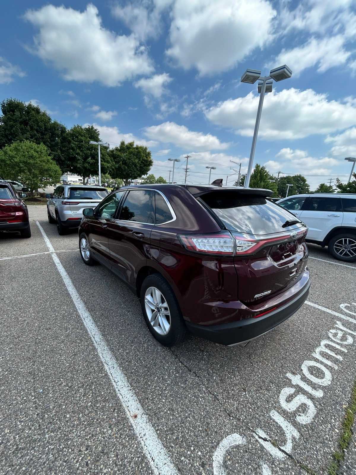 Thumbnail: 2017 Ford Edge - 25