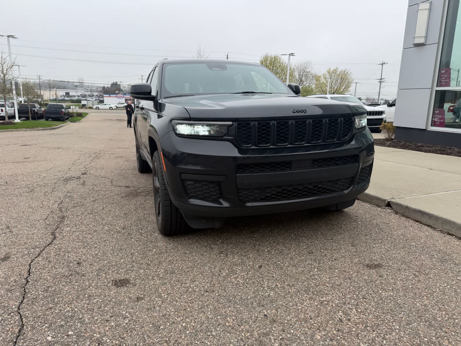 Thumbnail: 2022 Jeep Grand Cherokee L - 5