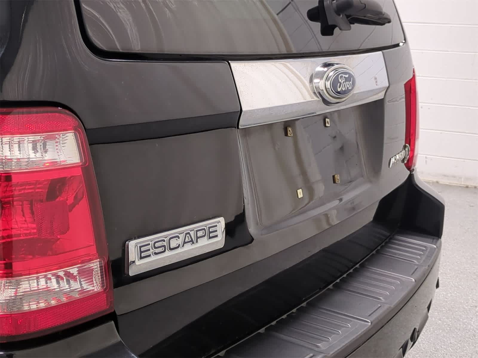 Thumbnail: 2008 Ford Escape - 13