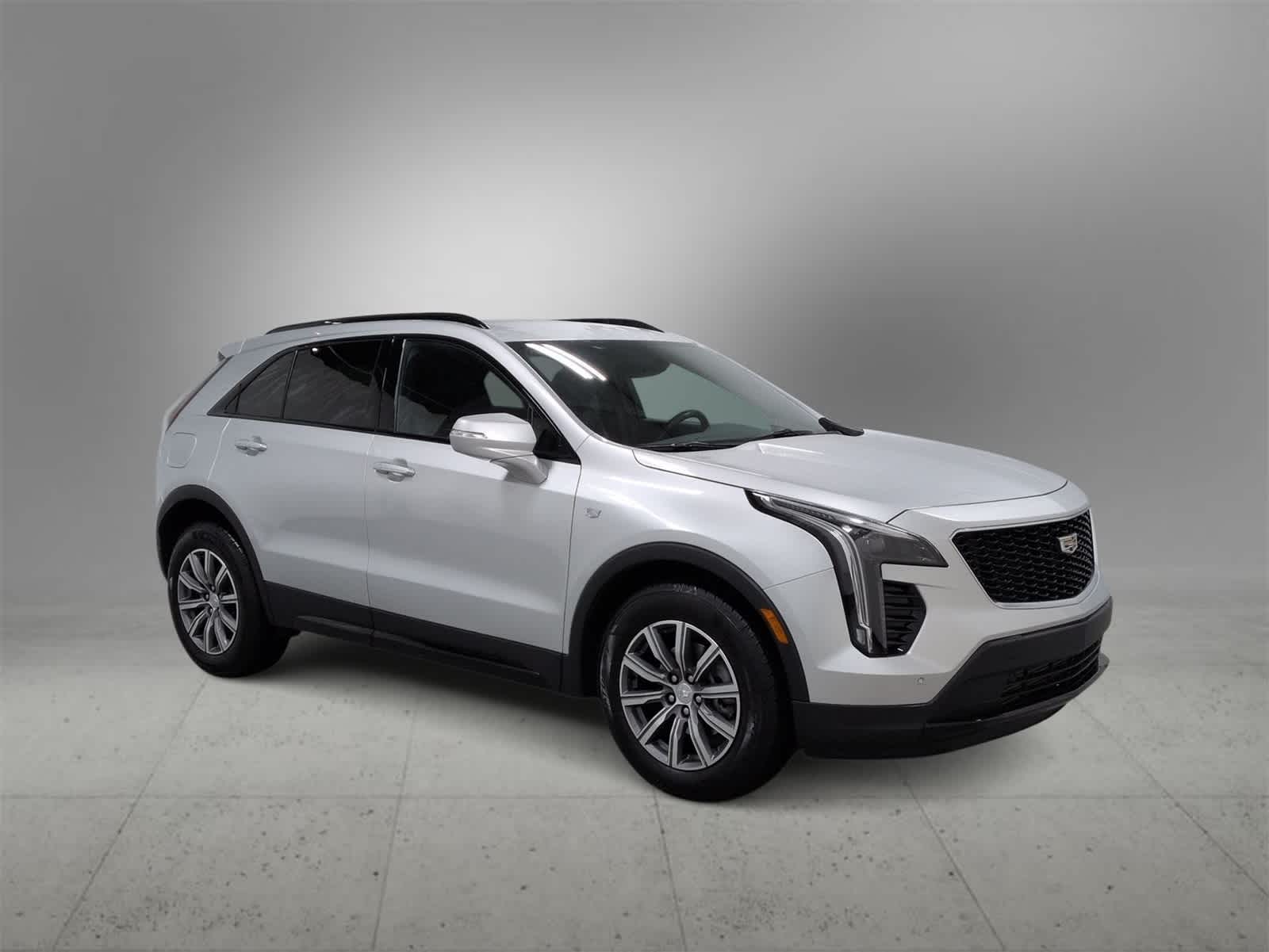 Thumbnail: 2022 Cadillac XT4 - 2