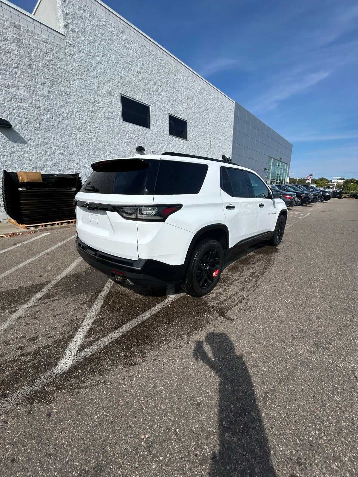 Thumbnail: 2020 Chevrolet Traverse - 16