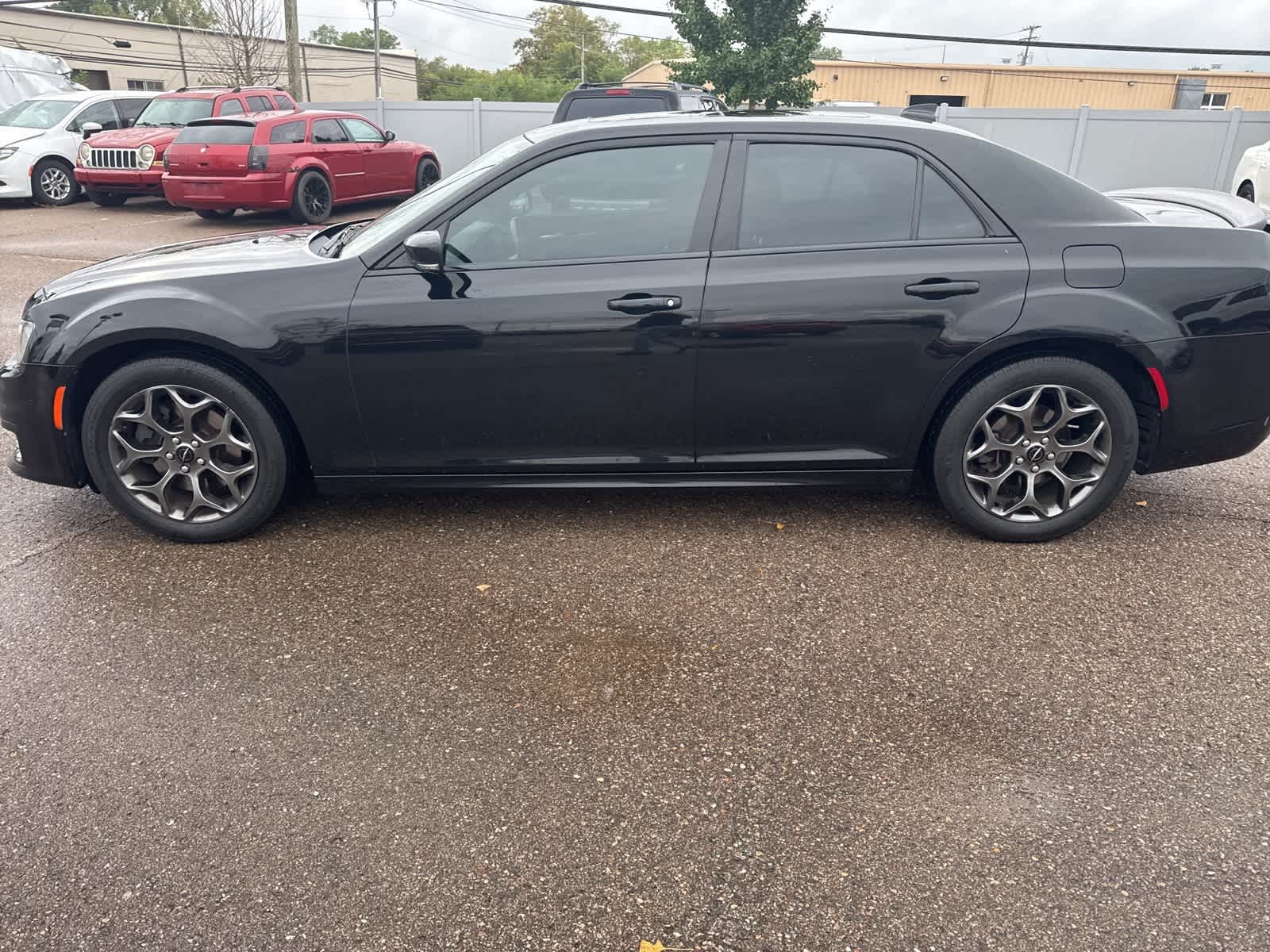 Thumbnail: 2018 Chrysler 300 - 27