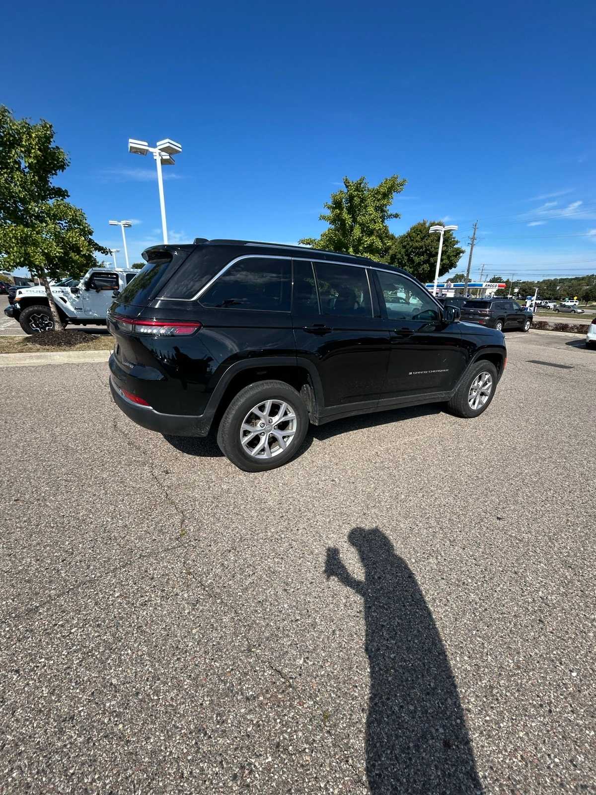Thumbnail: 2022 Jeep Grand Cherokee - 18