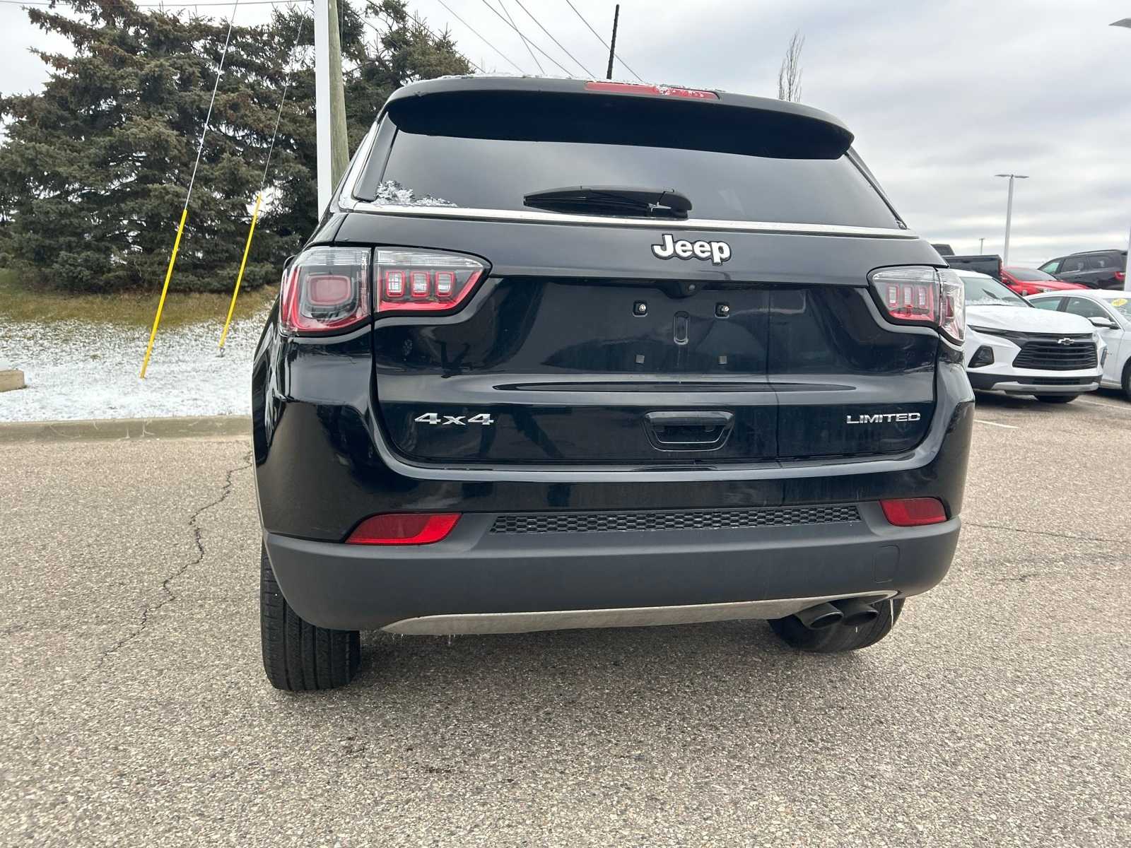 Thumbnail: 2022 Jeep Compass - 21