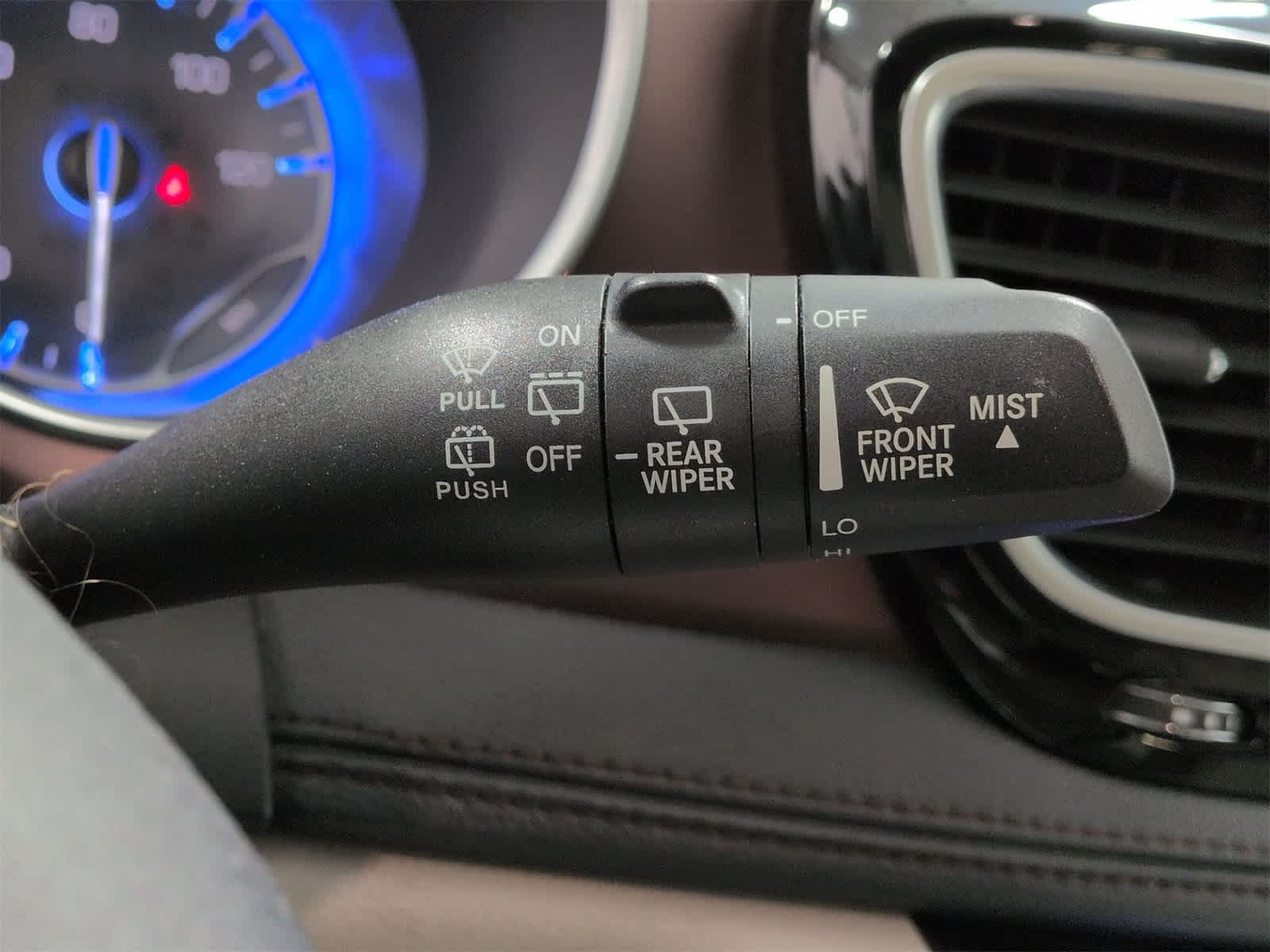 Thumbnail: 2017 Chrysler Pacifica - 29