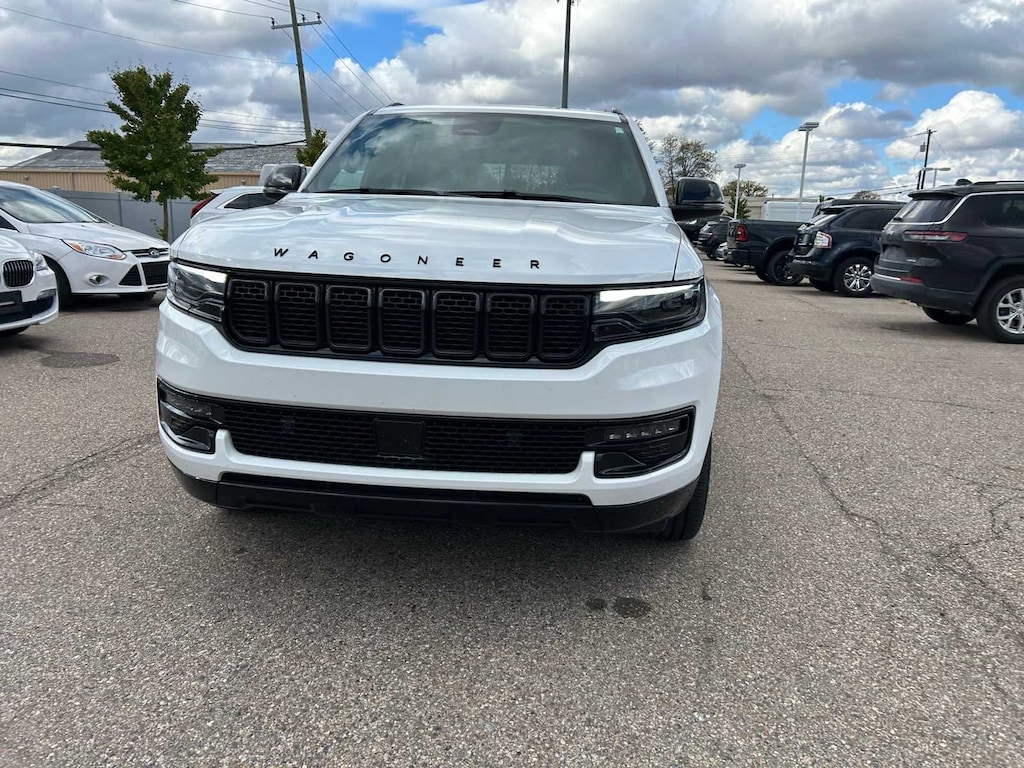 Used 2023 Jeep Wagoneer Series II Carbide SUV