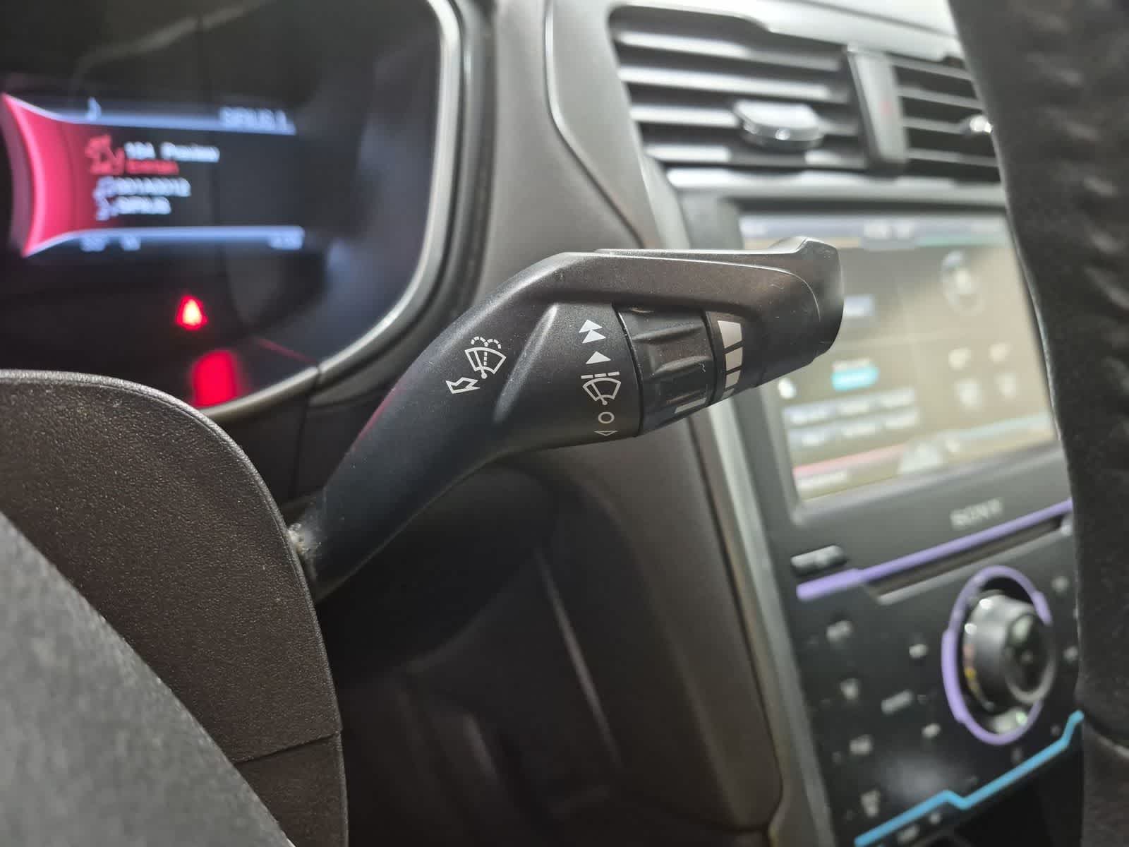 Thumbnail: 2014 Ford Fusion - 32