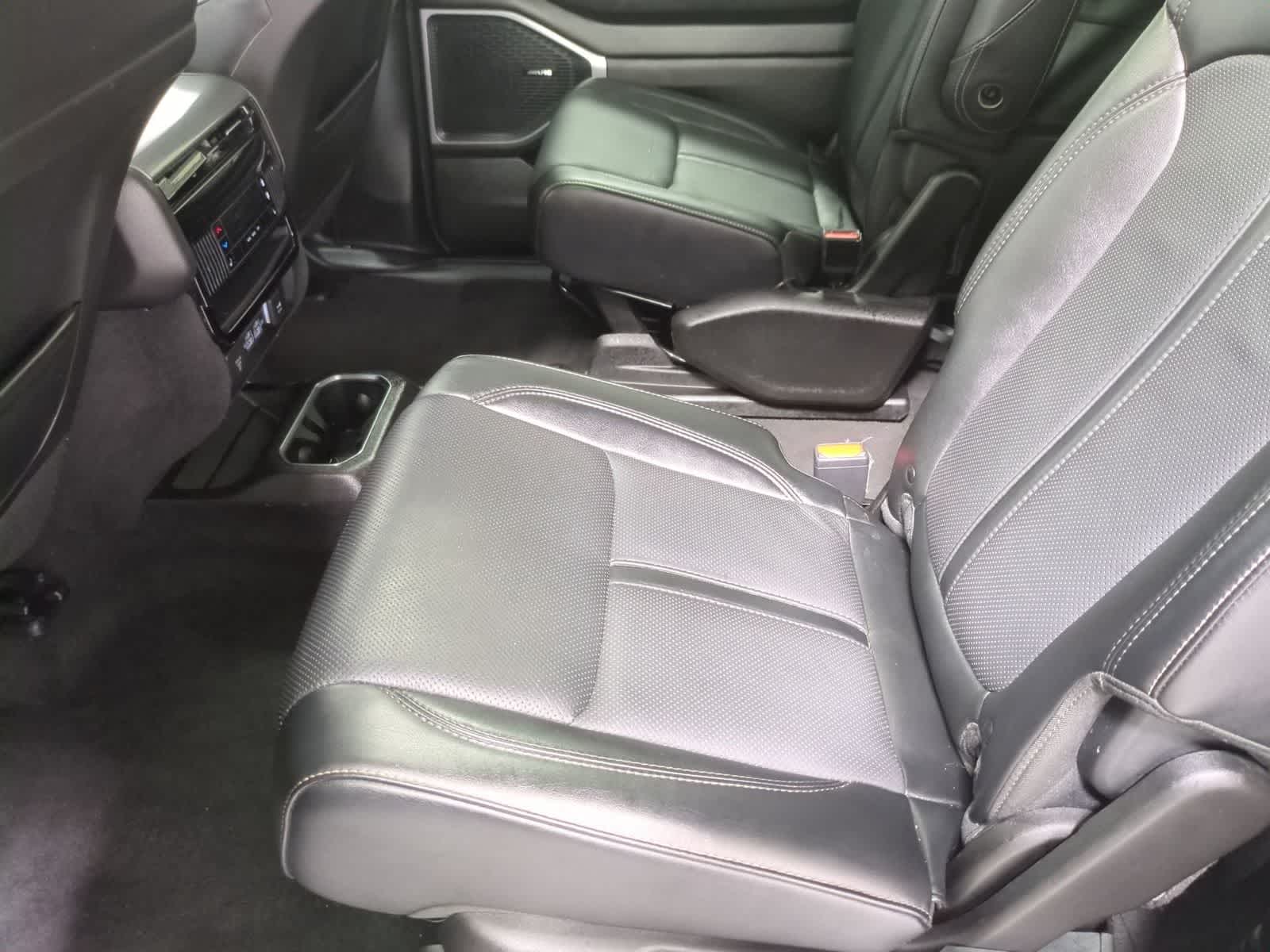 Thumbnail: 2023 Jeep Wagoneer - 19