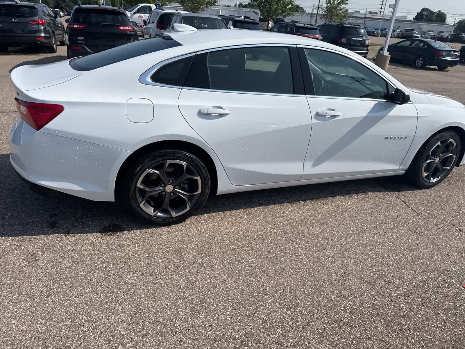Thumbnail: 2023 Chevrolet Malibu - 12