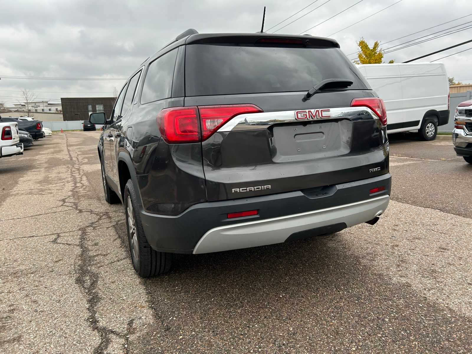 Thumbnail: 2017 GMC Acadia - 22