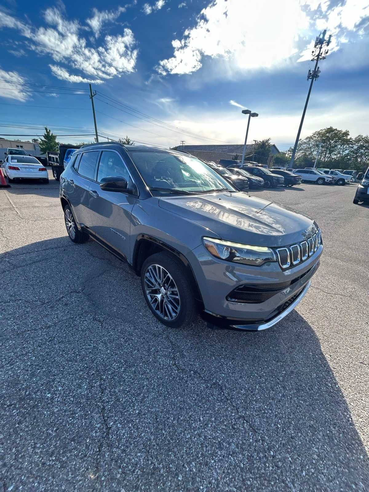 Thumbnail: 2022 Jeep Compass - 10