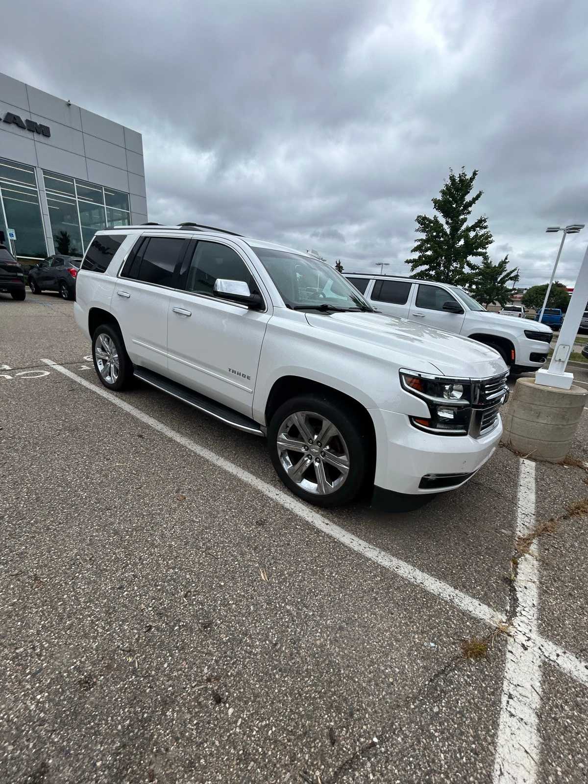 Thumbnail: 2018 Chevrolet Tahoe - 11