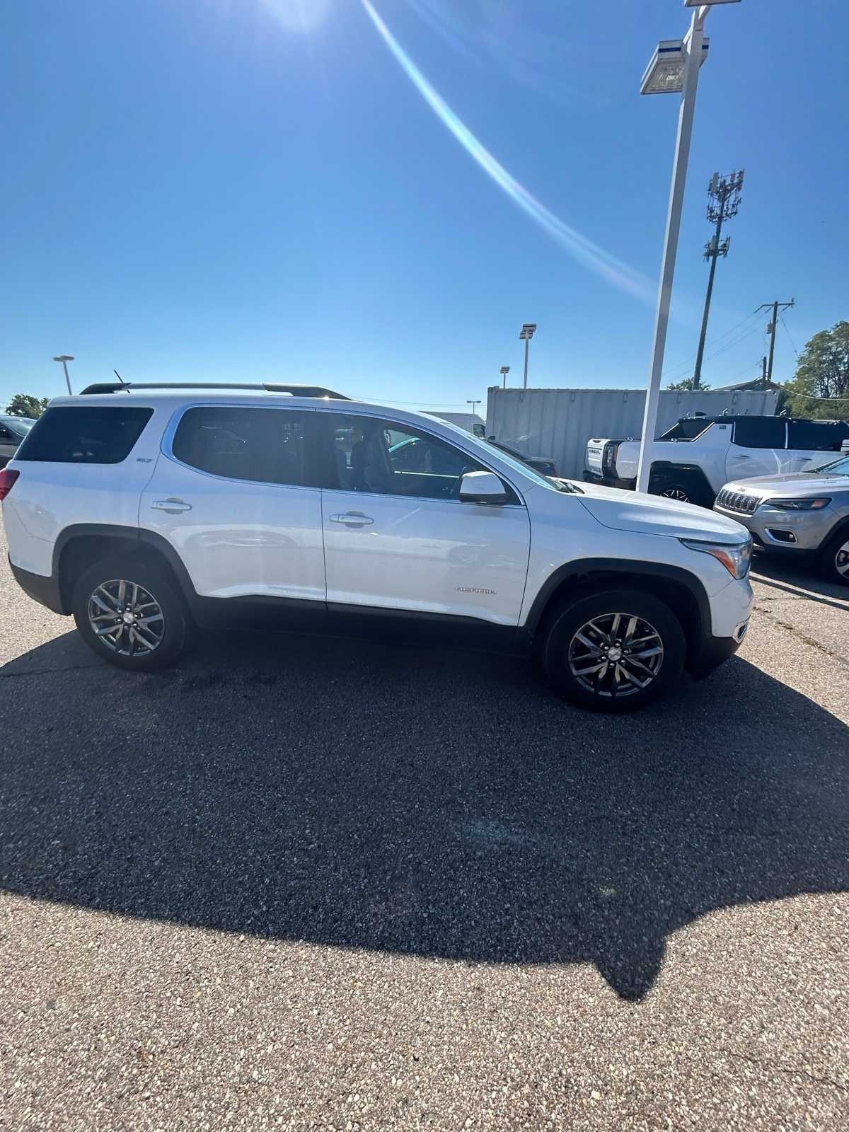 Thumbnail: 2019 GMC Acadia - 13