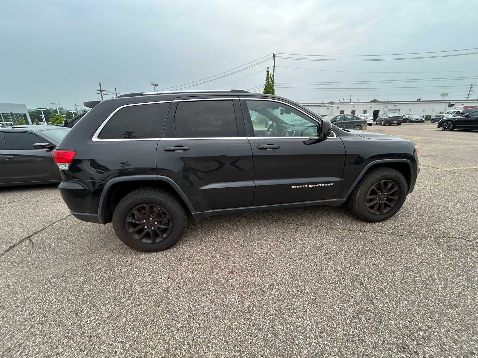 2016 Jeep Grand Cherokee Laredo 14