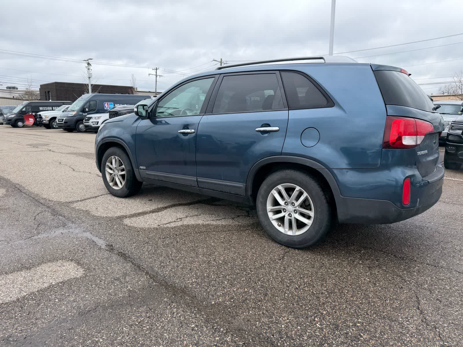 Thumbnail: 2014 Kia Sorento - 28