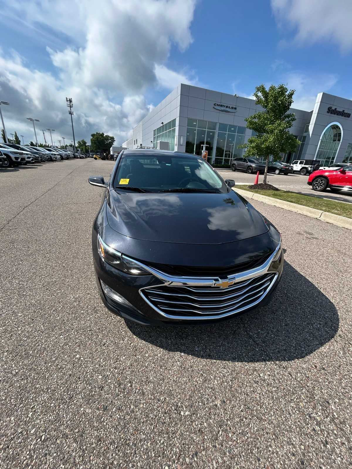 Thumbnail: 2023 Chevrolet Malibu - 6