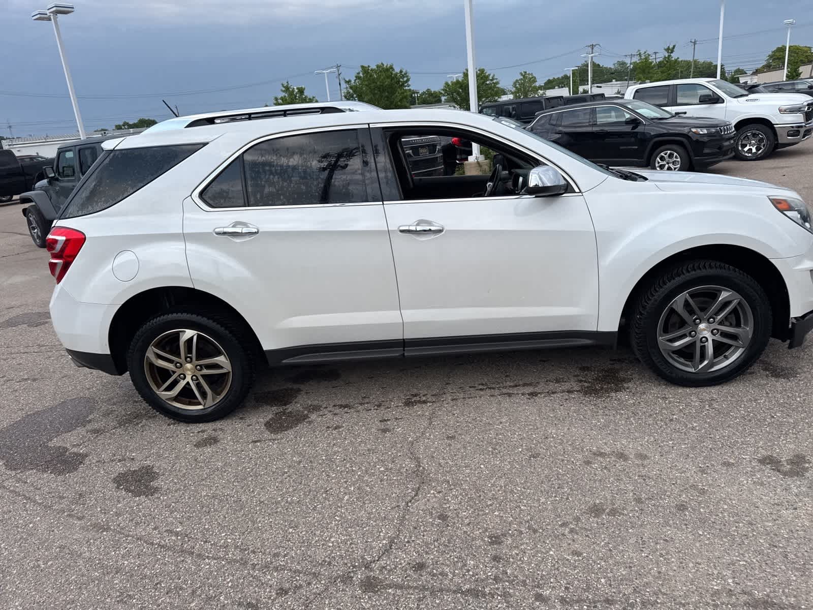 2016 Chevrolet Equinox LTZ 13