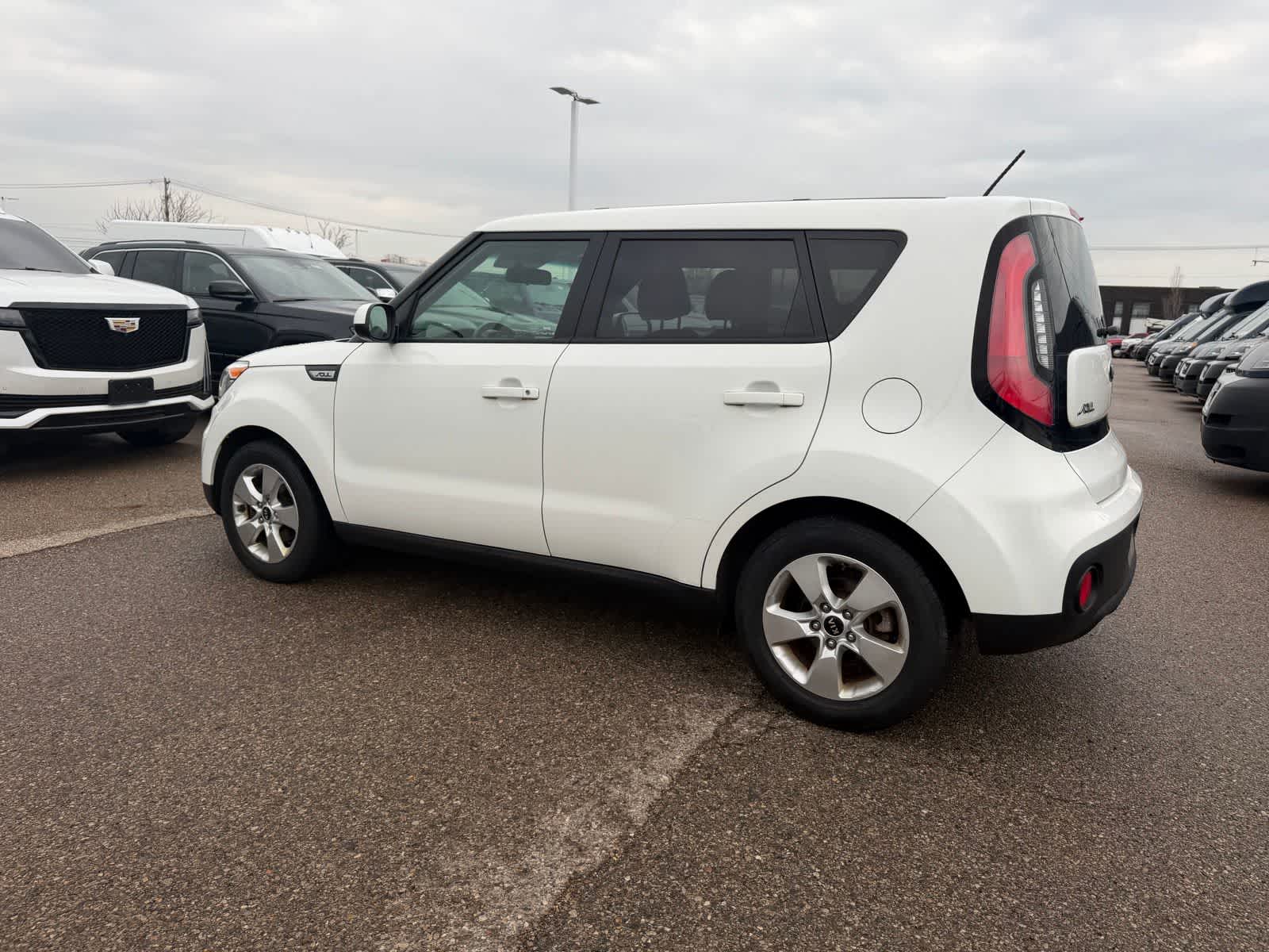 Thumbnail: 2017 Kia Soul - 26