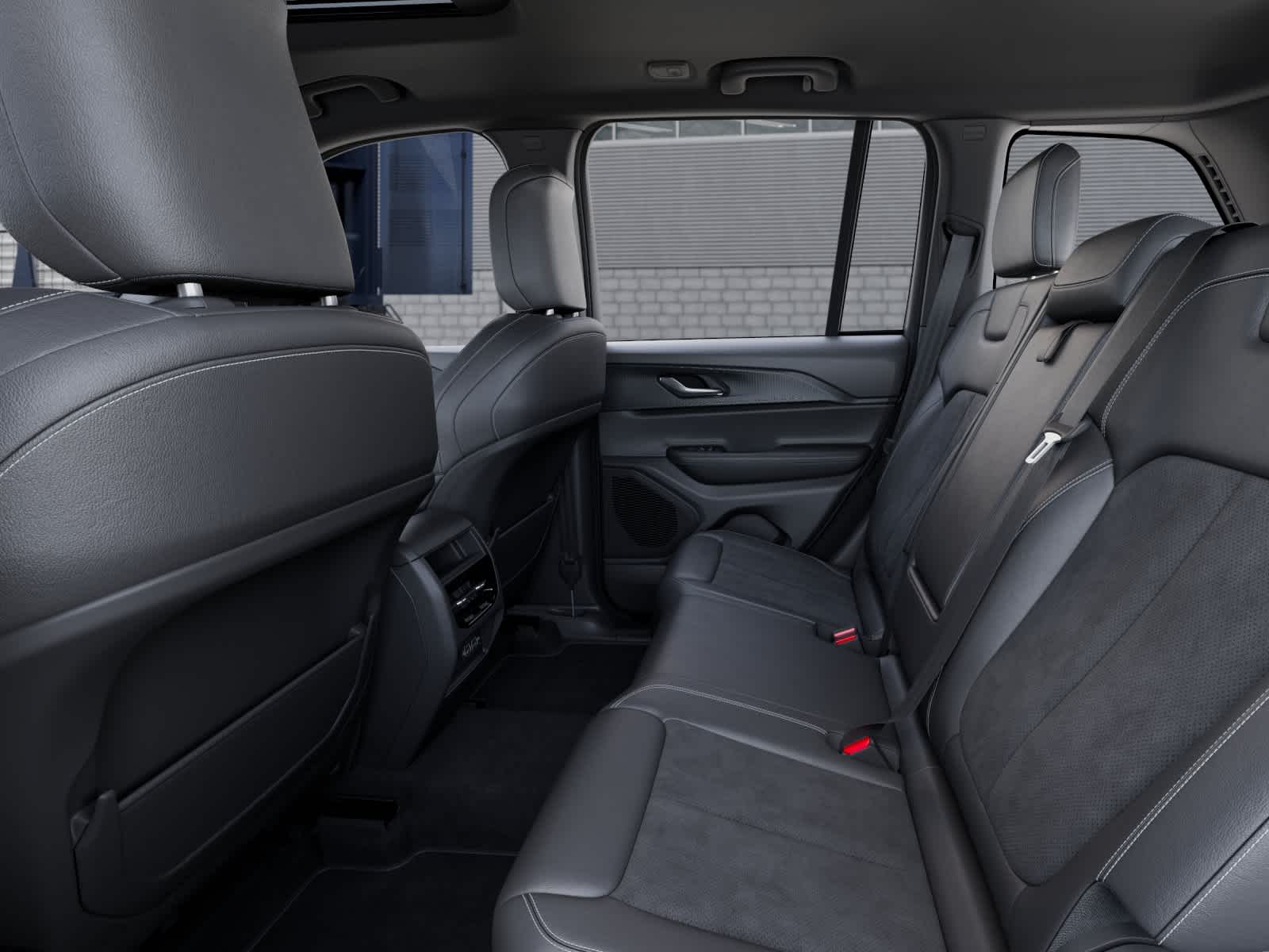 Thumbnail: 2025 Jeep Grand Cherokee - 23